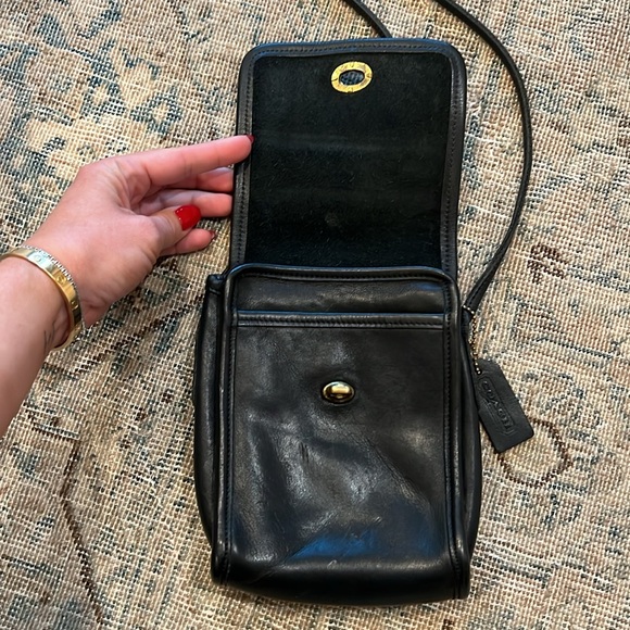 Vintage coach crossbody - Picture 8 of 13